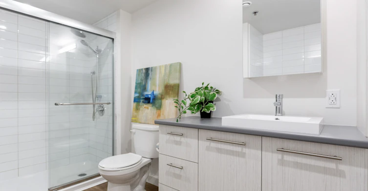 1065 Des Francs Bourgeois Street, Boisbriand, QC, J7H 0G9 - 8