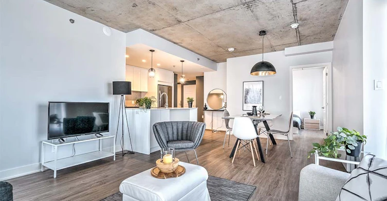 8300 Du St Laurent Boulevard, Brossard, QC, J4X 0B7 - 5