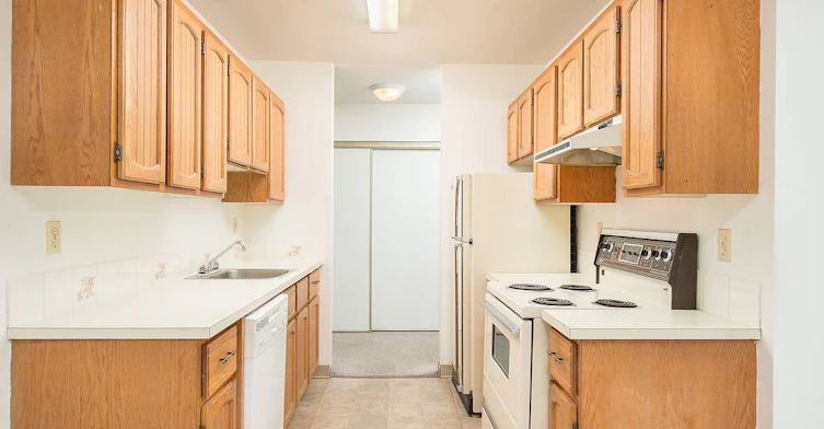3611 145 Avenue, Edmonton, AB, T5Y 2L7 - 6
