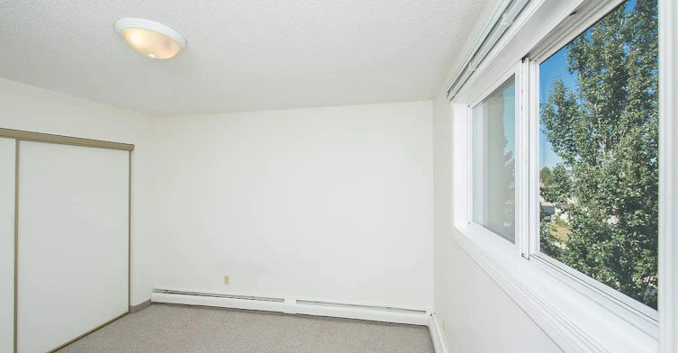 3611 145 Avenue, Edmonton, AB, T5Y 2L7 - 9