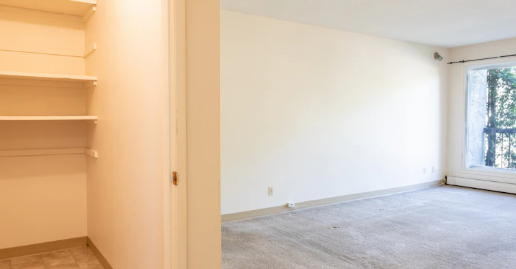 10630 42 Avenue, Edmonton, AB, T6J 2W6 - 16
