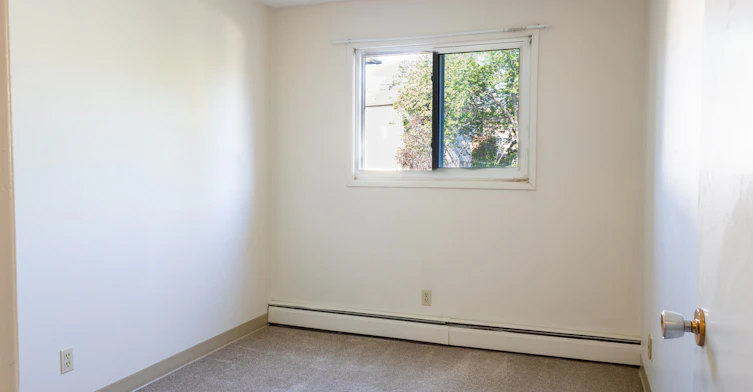 10630 42 Avenue, Edmonton, AB, T6J 2W6 - 12