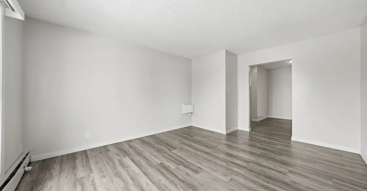 A102-633 28 Street W, Prince Albert, SK, S6V 6K5 - 9