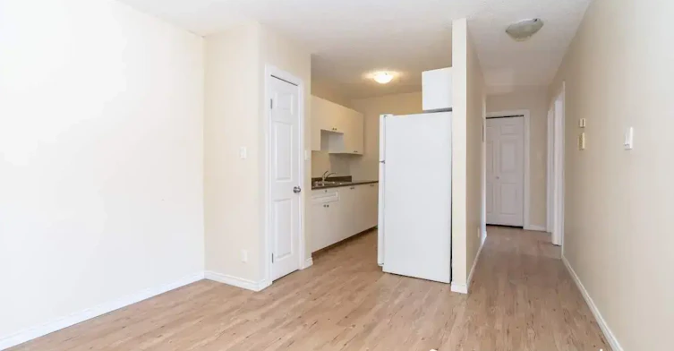 A102-633 28 Street W, Prince Albert, SK, S6V 6K5 - 36