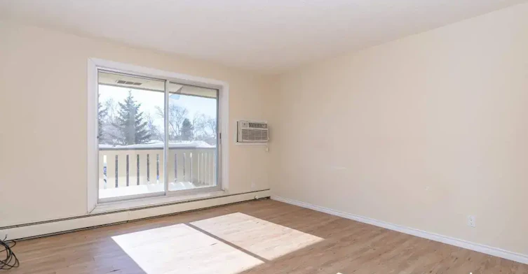 A102-633 28 Street W, Prince Albert, SK, S6V 6K5 - 34