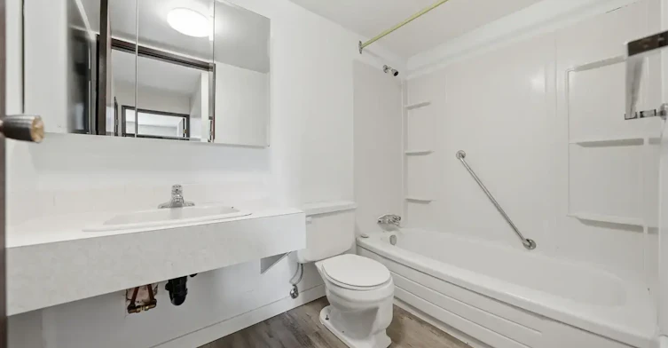 A102-633 28 Street W, Prince Albert, SK, S6V 6K5 - 31