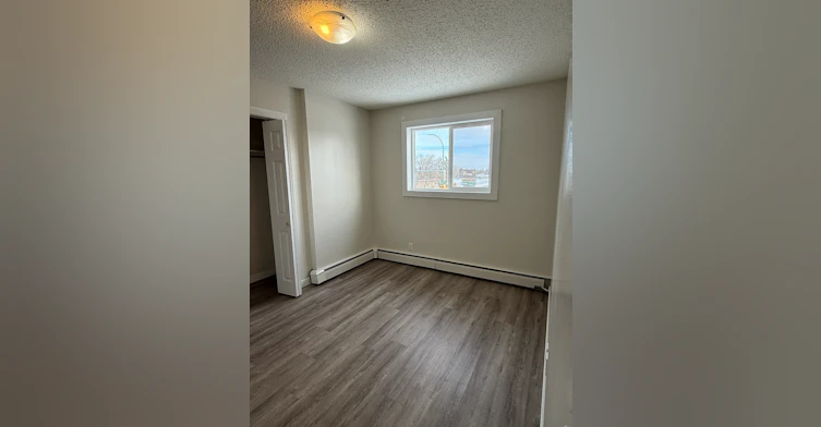 C101-633 28 Street W, Prince Albert, SK, S6V 6K5 - 59