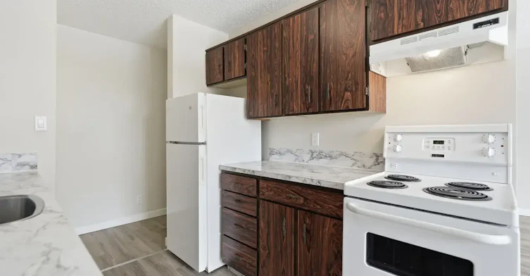 C101-633 28 Street W, Prince Albert, SK, S6V 6K5 - 23