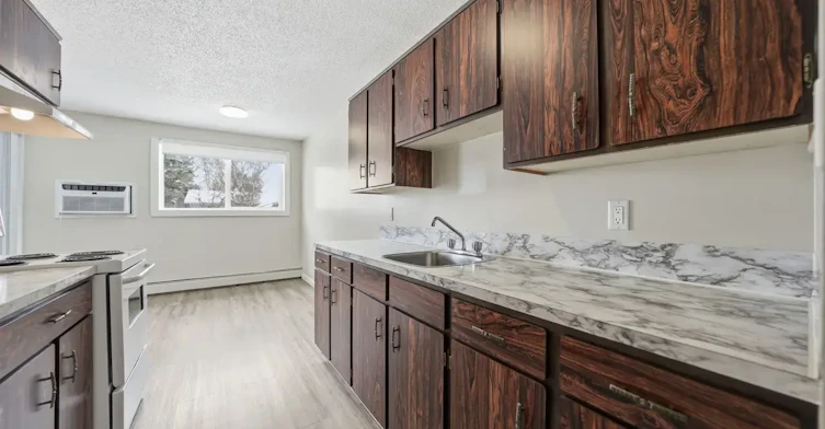 C101-633 28 Street W, Prince Albert, SK, S6V 6K5 - 20