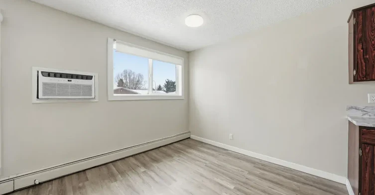 C104-633 28 Street W, Prince Albert, SK, S6V 6K5 - 26