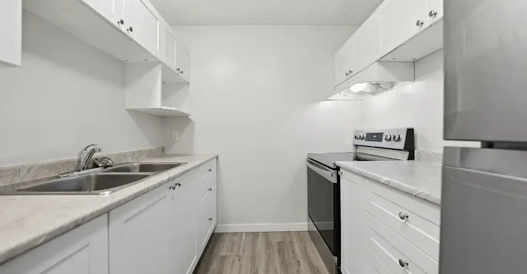 C104-633 28 Street W, Prince Albert, SK, S6V 6K5 - 5