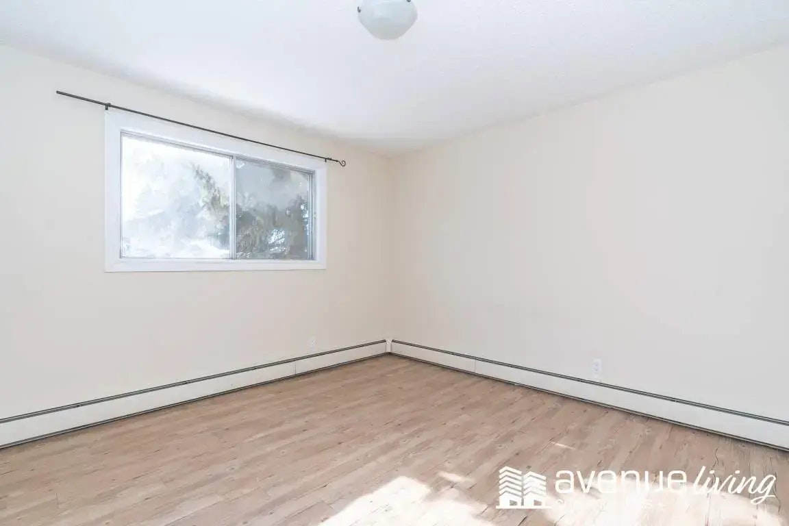 D201-633 28 Street W, Prince Albert, SK, S6V 6K5 - 45