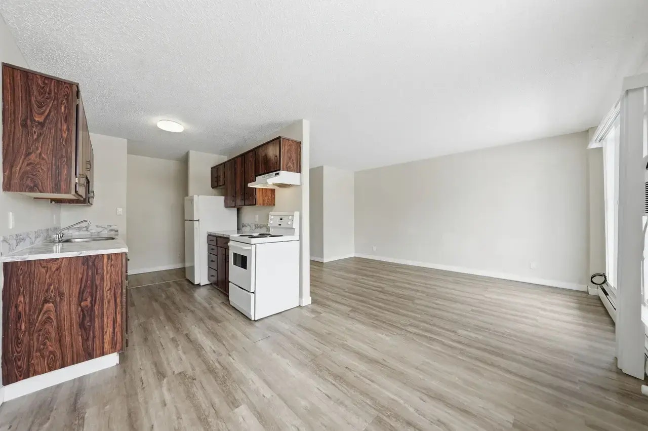 D201-633 28 Street W, Prince Albert, SK, S6V 6K5 - 24