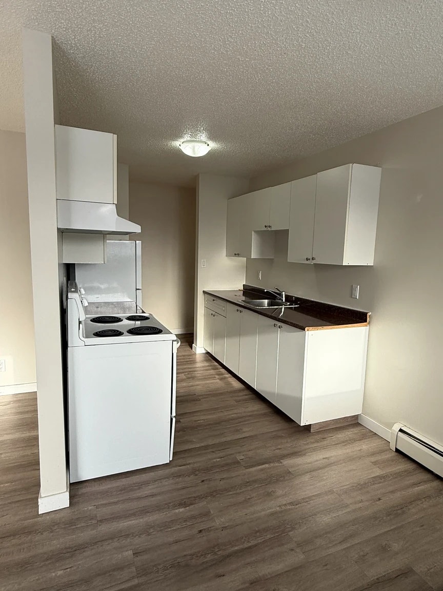 D201-633 28 Street W, Prince Albert, SK, S6V 6K5 - 52
