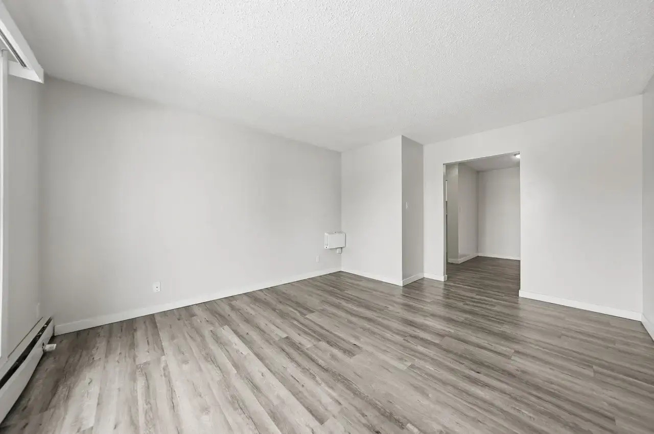 D201-633 28 Street W, Prince Albert, SK, S6V 6K5 - 9