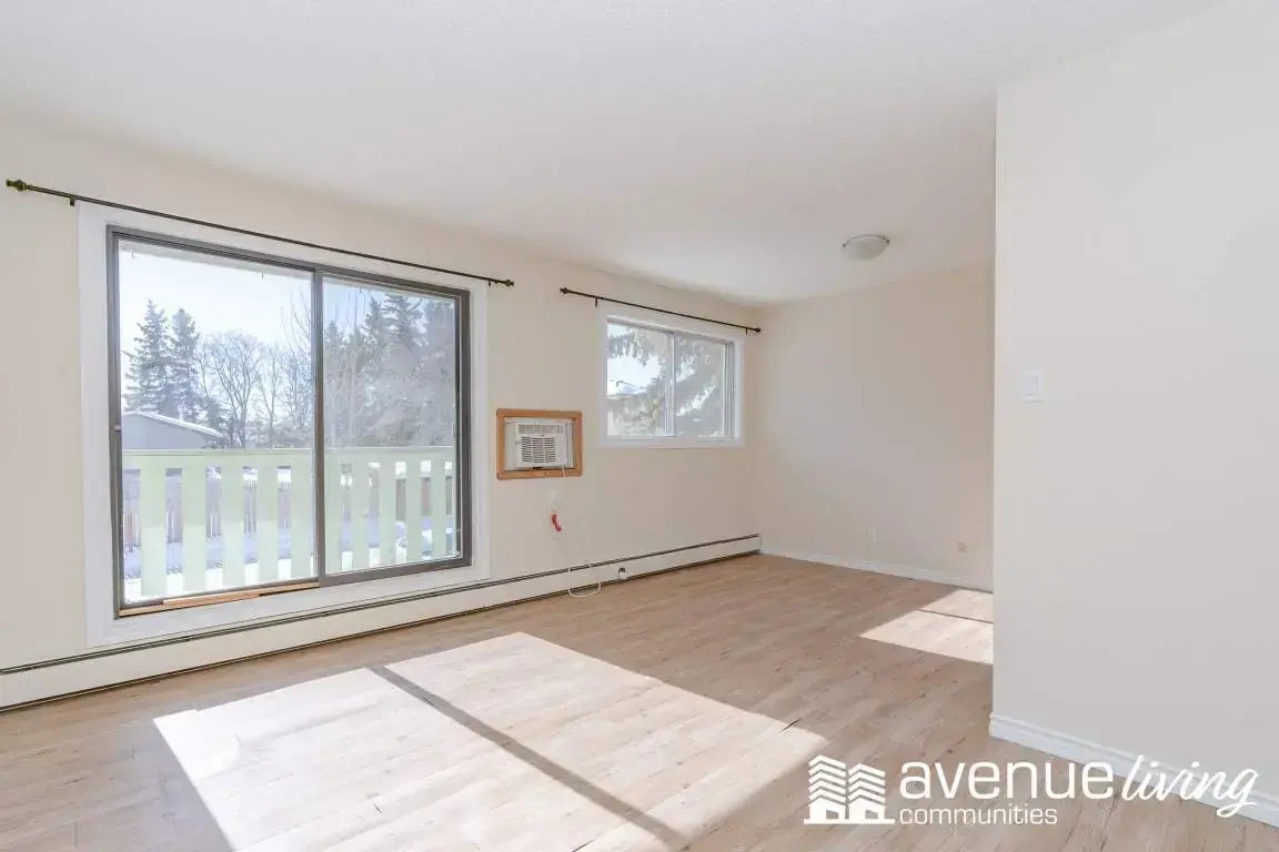 D201-633 28 Street W, Prince Albert, SK, S6V 6K5 - 41