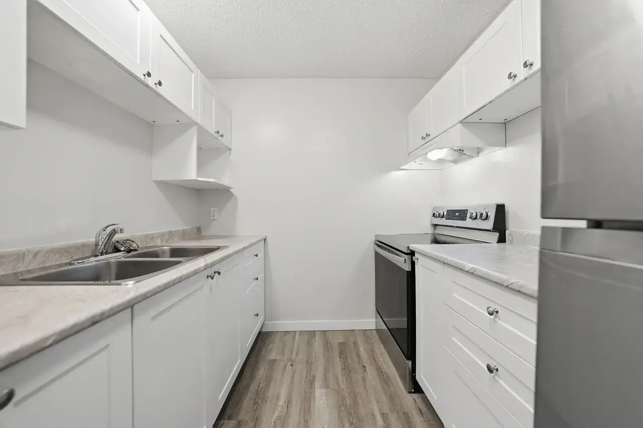 D201-633 28 Street W, Prince Albert, SK, S6V 6K5 - 5