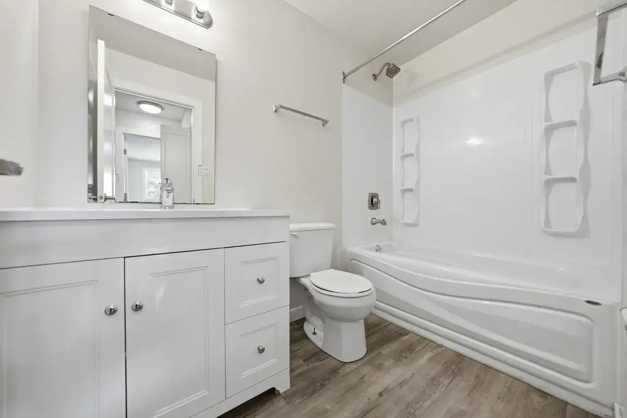 D201-633 28 Street W, Prince Albert, SK, S6V 6K5 - 16
