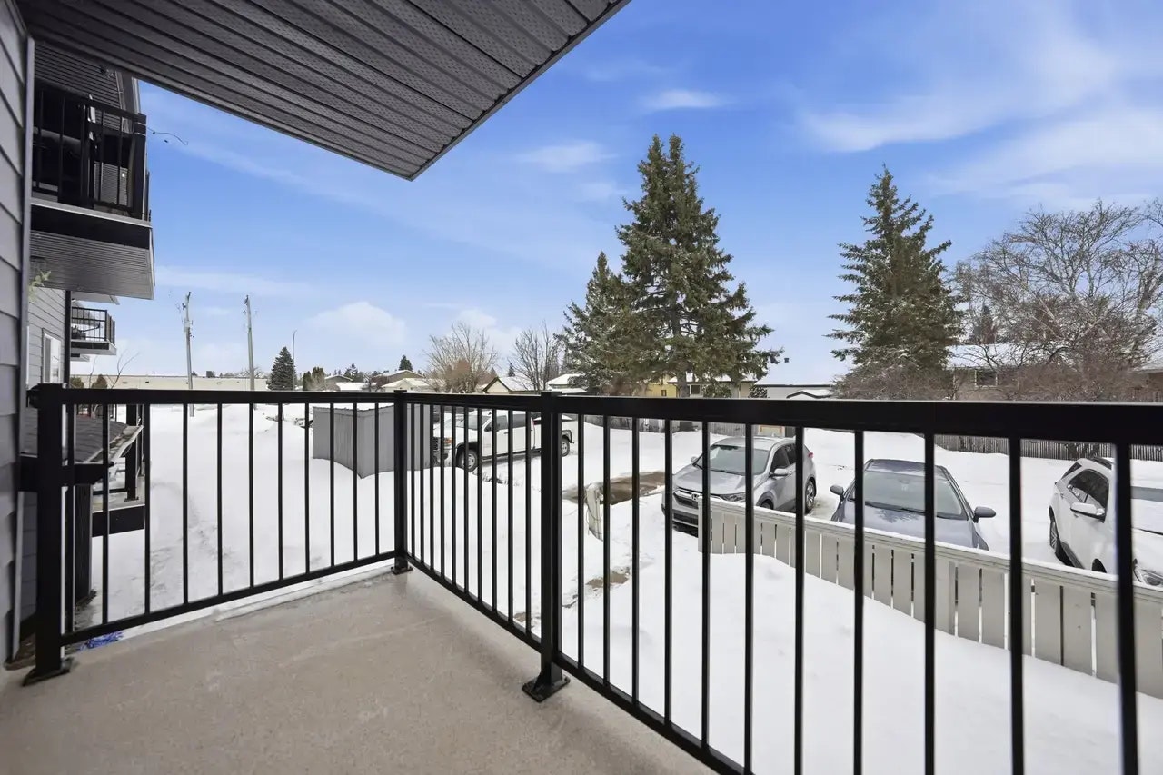 D201-633 28 Street W, Prince Albert, SK, S6V 6K5 - 33
