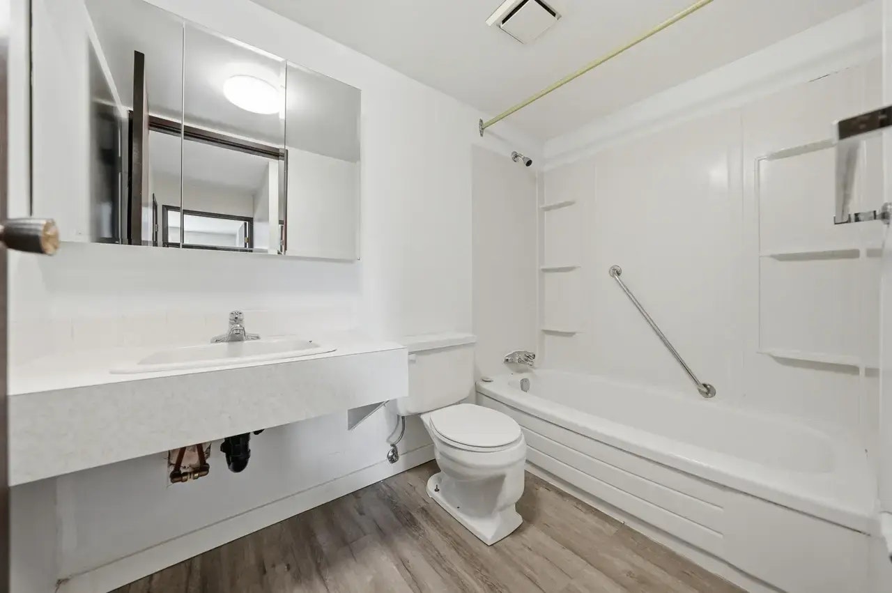 D201-633 28 Street W, Prince Albert, SK, S6V 6K5 - 31