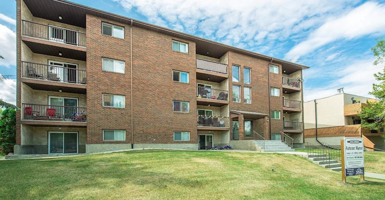 9132 149 Street, Edmonton, AB, T5R 1C2 - 14