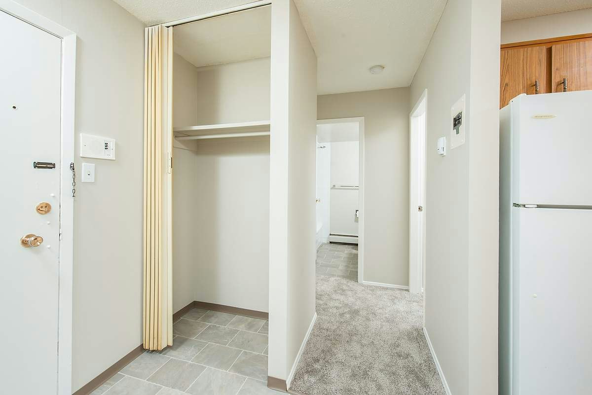 9720 149 Street, Edmonton, AB, T5P 1K2 - 9