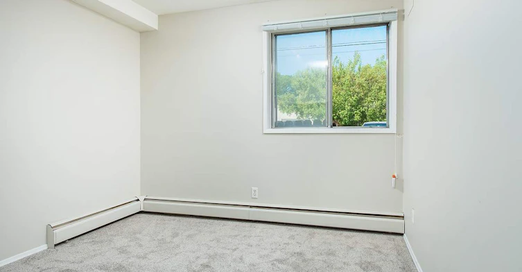 9720 149 Street, Edmonton, AB, T5P 1K2 - 10