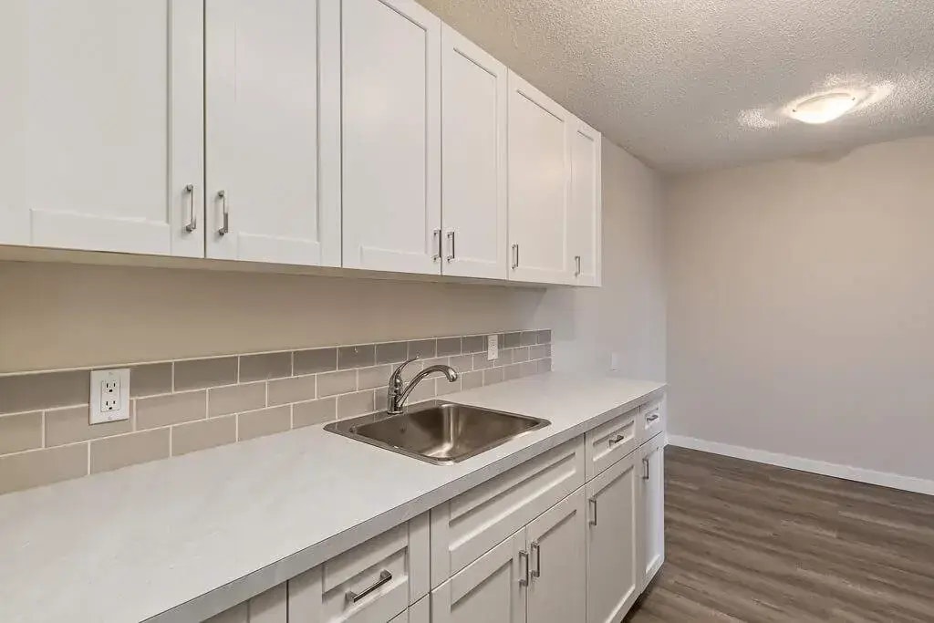 106-2327 Crestwood Drive SE, Medicine Hat, AB, T1B 1Z2 - 12