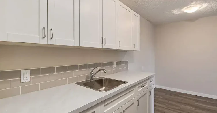 106-2327 Crestwood Drive SE, Medicine Hat, AB, T1B 1Z2 - 12