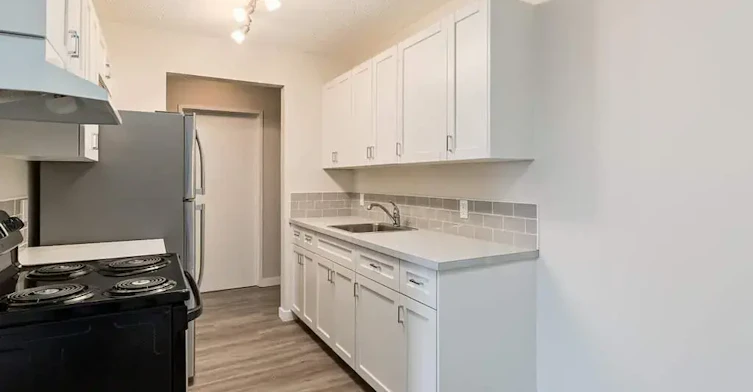 110-2327 Crestwood Drive SE, Medicine Hat, AB, T1B 1Z2 - 10