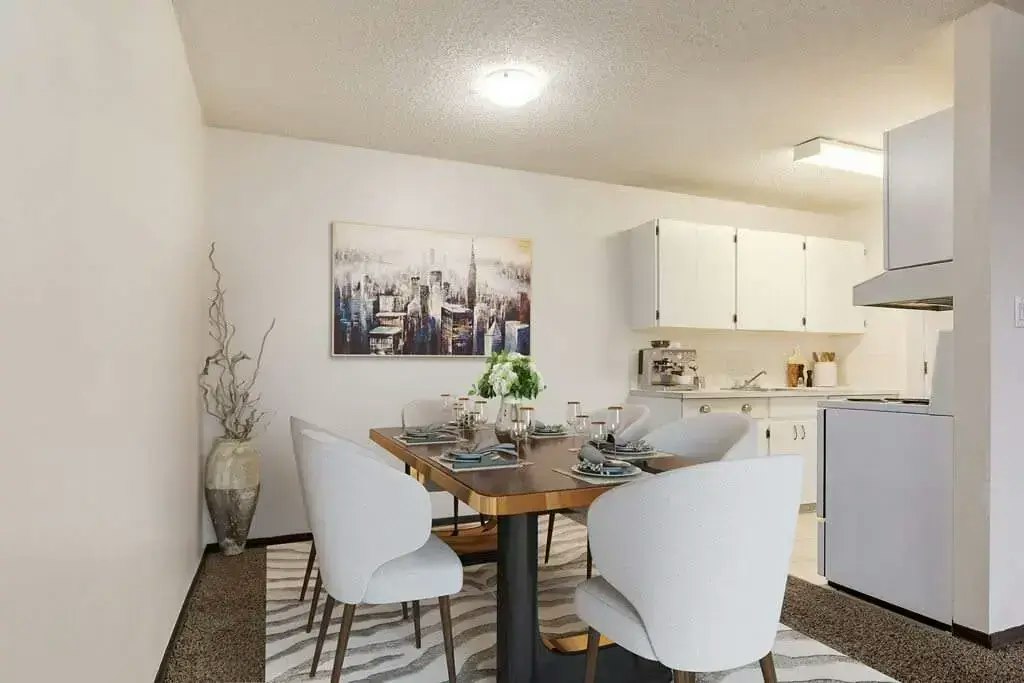335-2327 Crestwood Drive SE, Medicine Hat, AB, T1B 1Z2 - 2