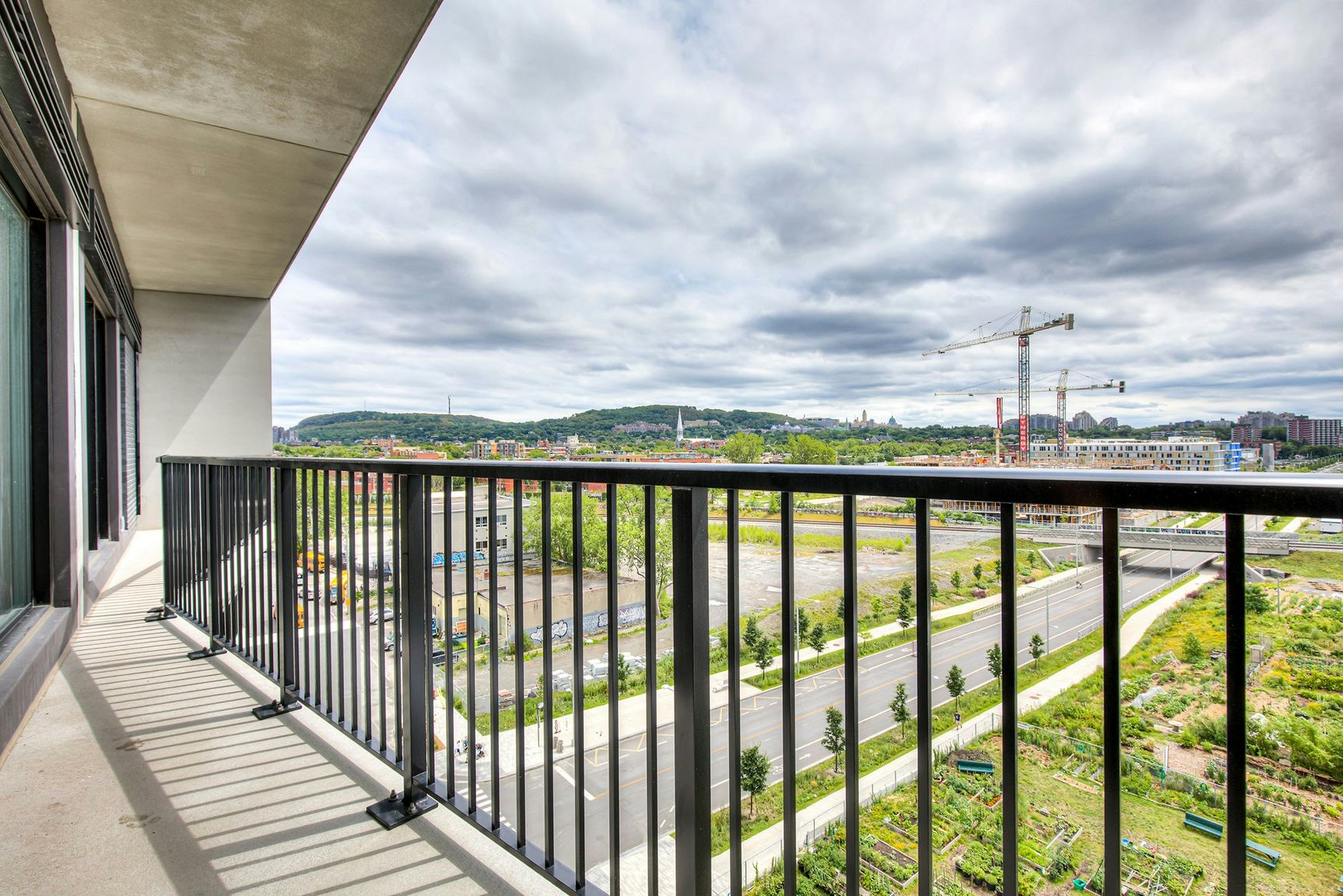 439 Thérèse Lavoie Roux Avenue, Montréal, QC, H2V 0B1 - 25