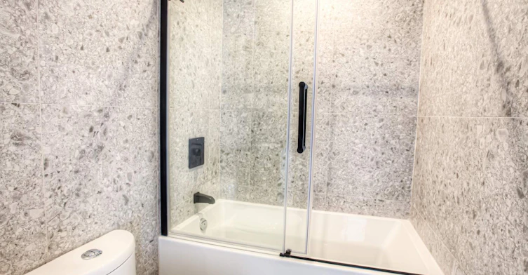 439 Thérèse Lavoie Roux Avenue, Montréal, QC, H2V 0B1 - 24