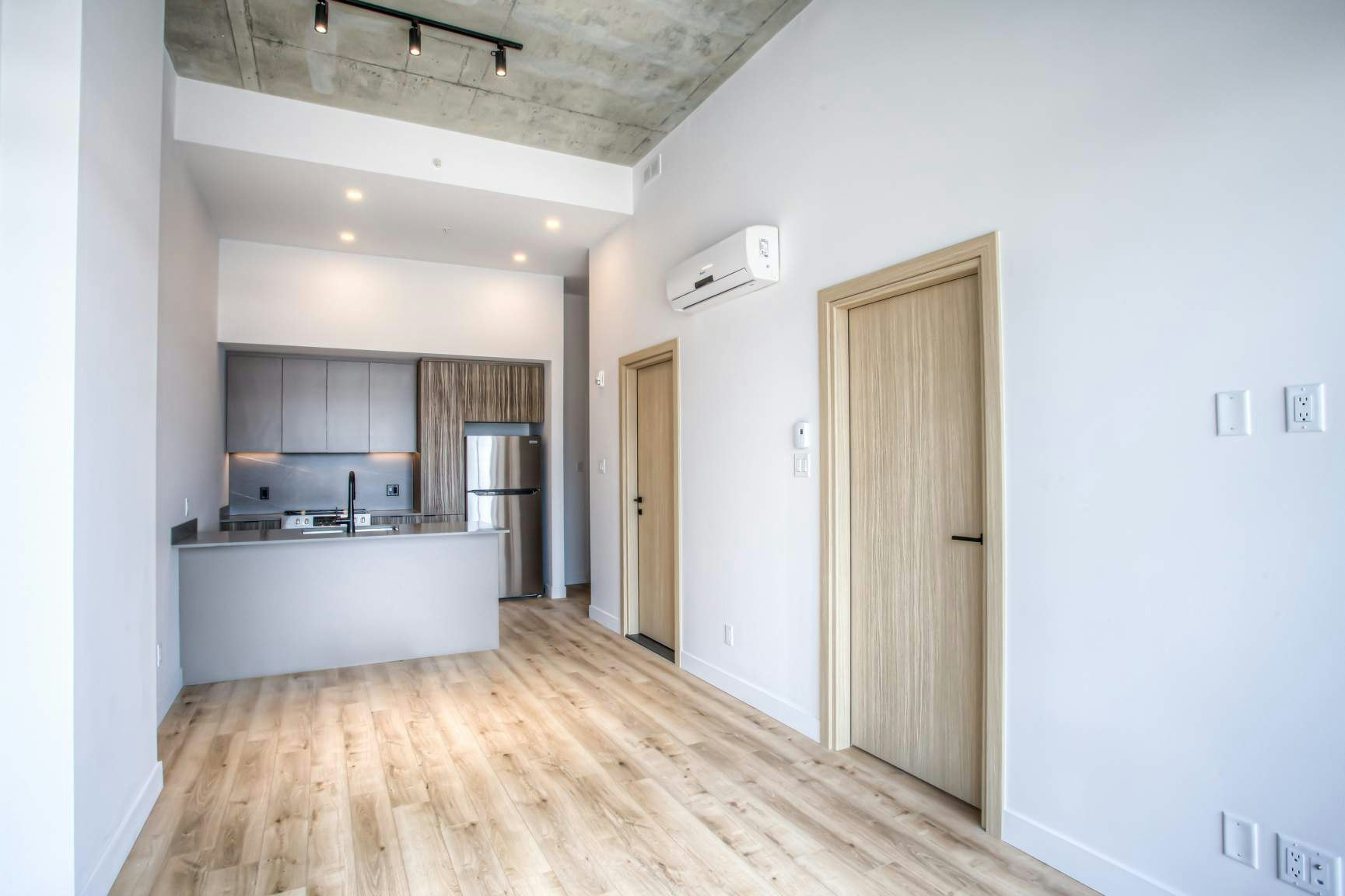156-439 Thérèse Lavoie Roux Avenue, Montréal, QC, H2V 0B1
