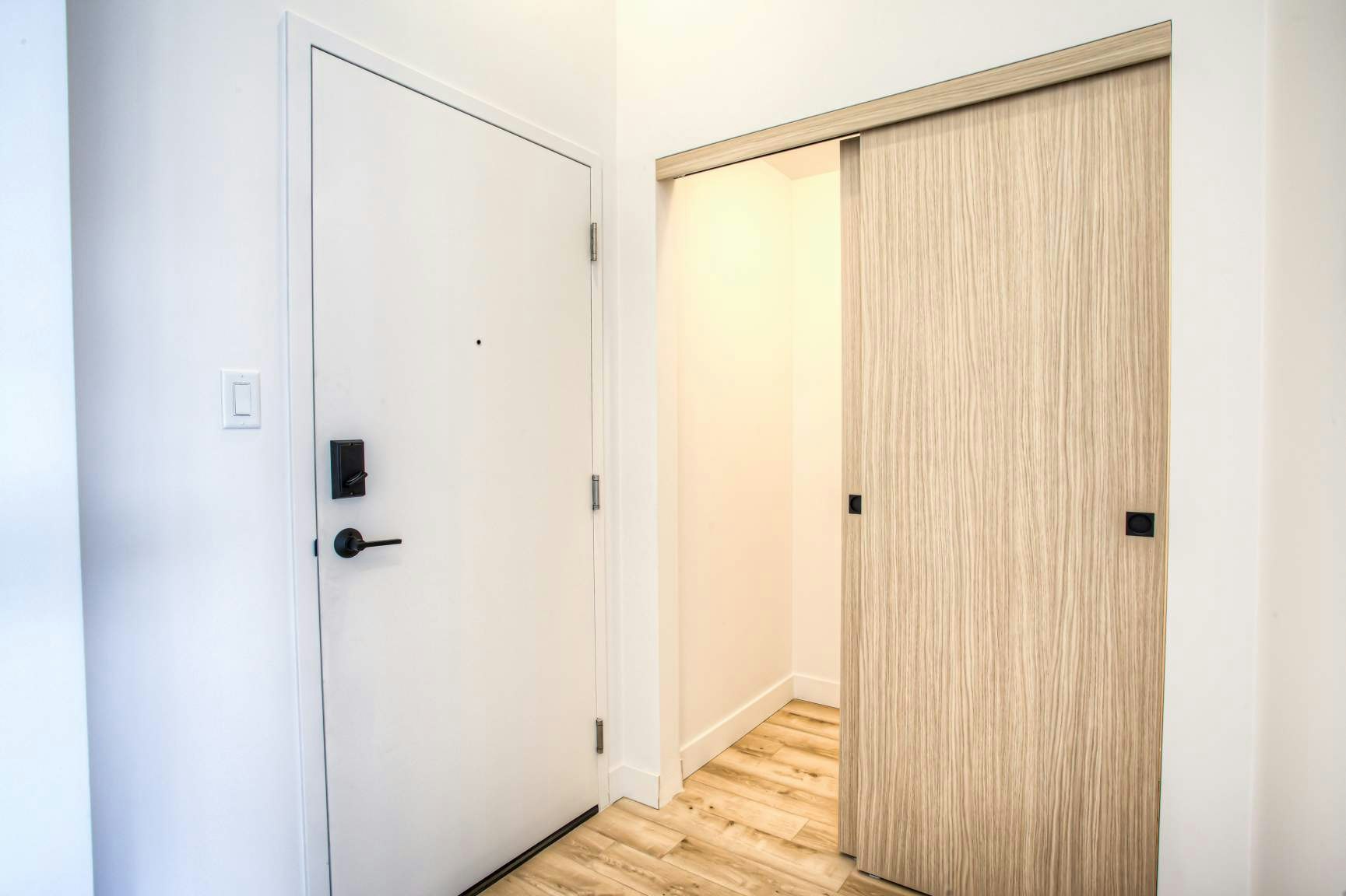 202-439 Thérèse Lavoie Roux Avenue, Montréal, QC, H2V 0B1 - 16