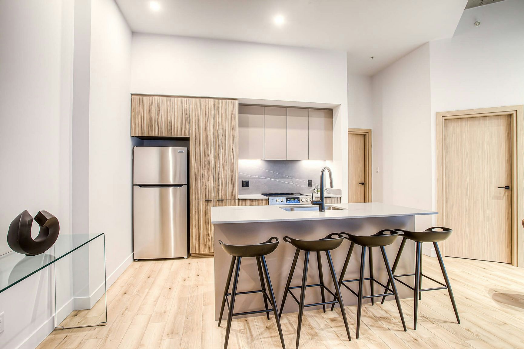 202-439 Thérèse Lavoie Roux Avenue, Montréal, QC, H2V 0B1 - 18