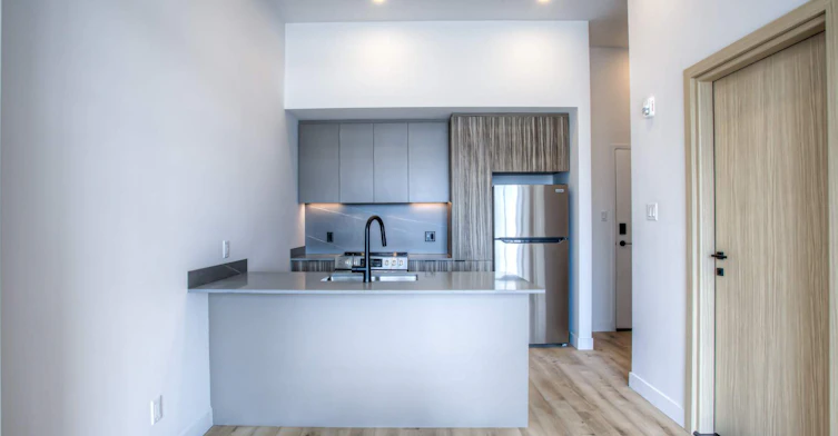 219-439 Thérèse Lavoie Roux Avenue, Montréal, QC, H2V 0B1 - 7