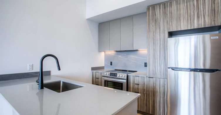 ATL-439 Thérèse Lavoie Roux Avenue, Montréal, QC, H2V 0B1 - 4