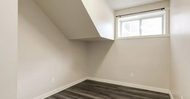 11-5612 51 Avenue, Camrose, AB, T4V 0V9 - 13