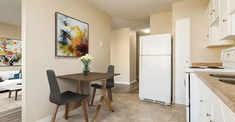 24-5909 47a Avenue, Camrose, AB, T4V 0H3 - 2
