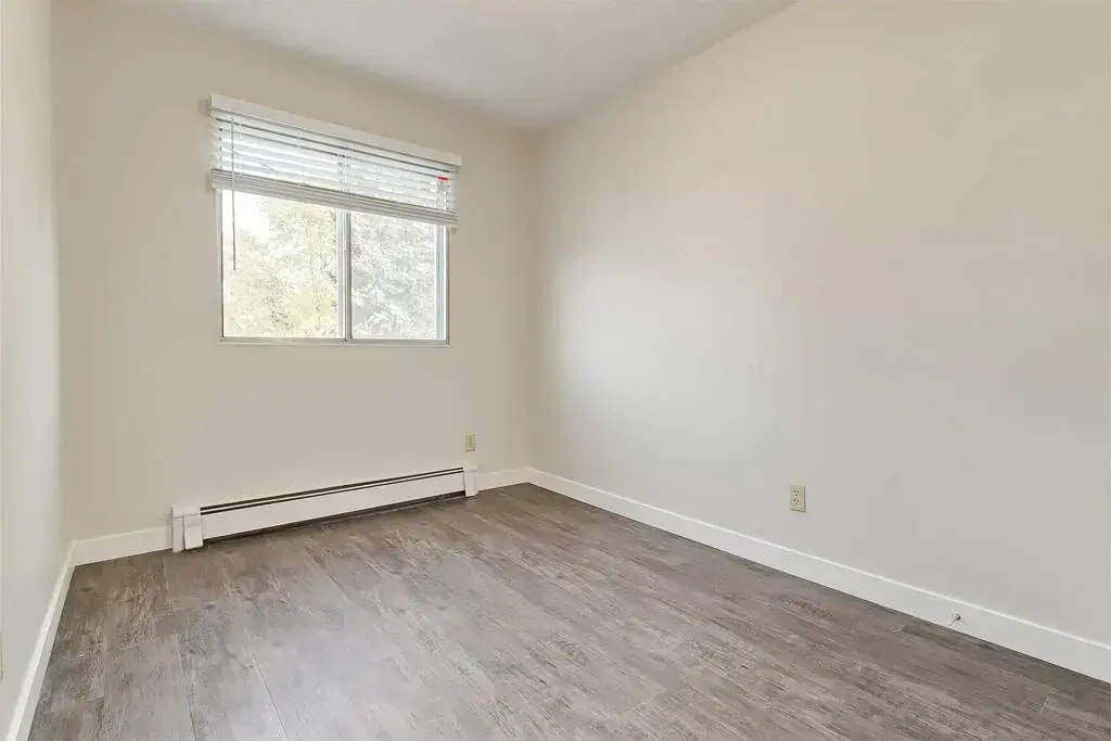 24-5909 47a Avenue, Camrose, AB, T4V 0H3 - 10