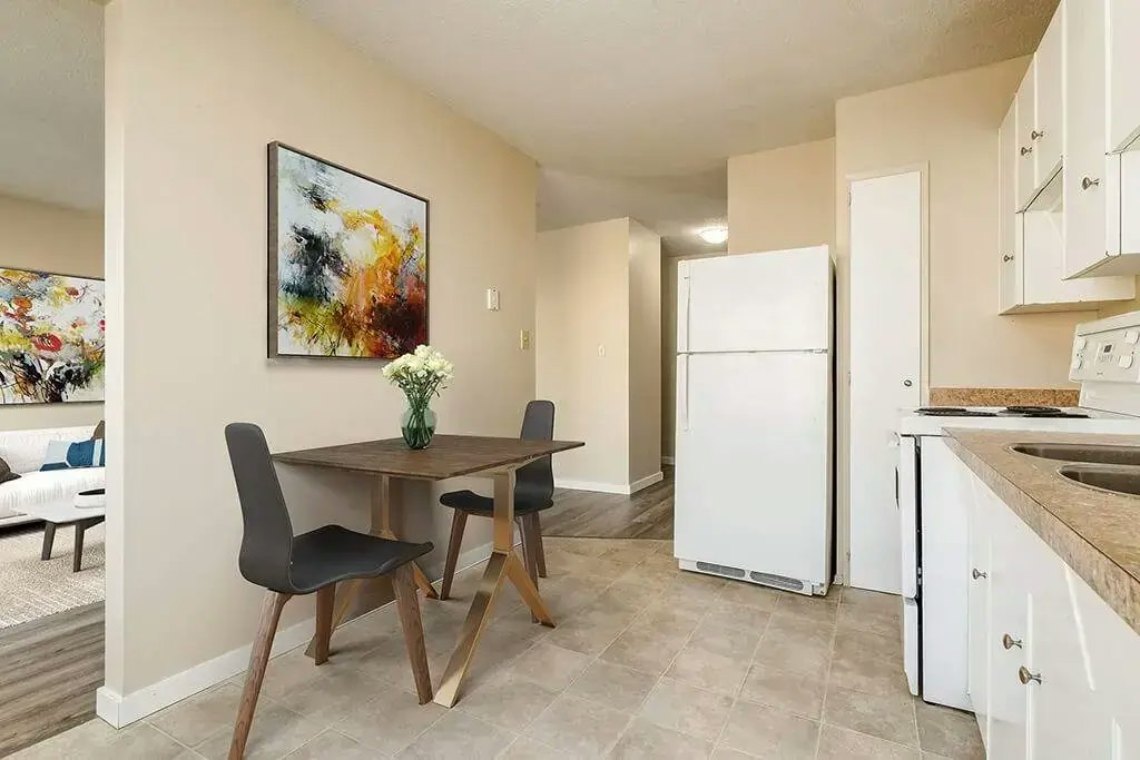 7-5909 47a Avenue, Camrose, AB, T4V 0H3 - 2