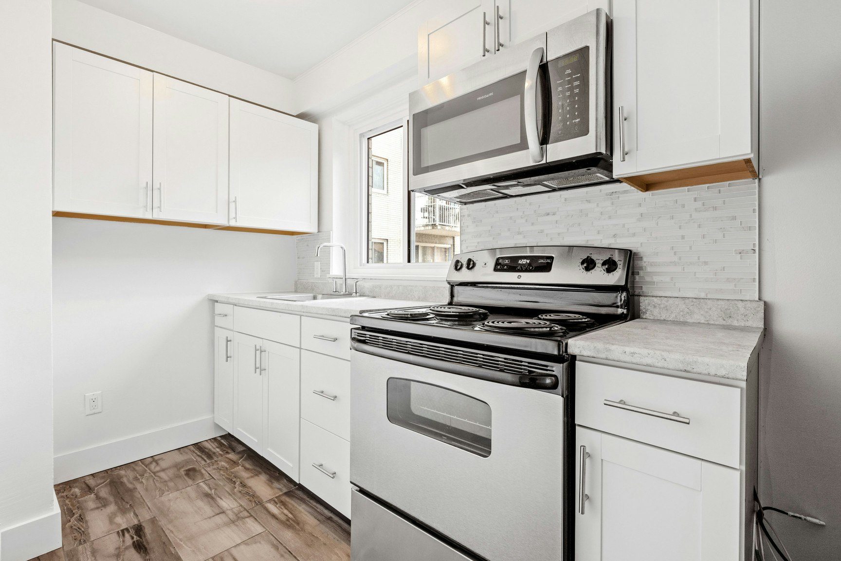 204-290 Nelson Street, Ottawa, ON, K1N 7S3