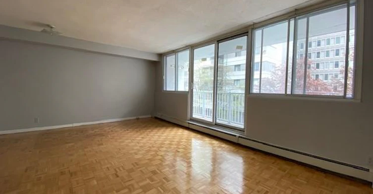 805-230 Gloucester Street, Ottawa, ON, K2P 0R2
