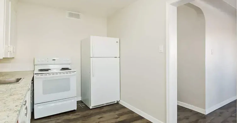 15-12607 118 Avenue NW, Edmonton, AB, T5L 2K8 - 6