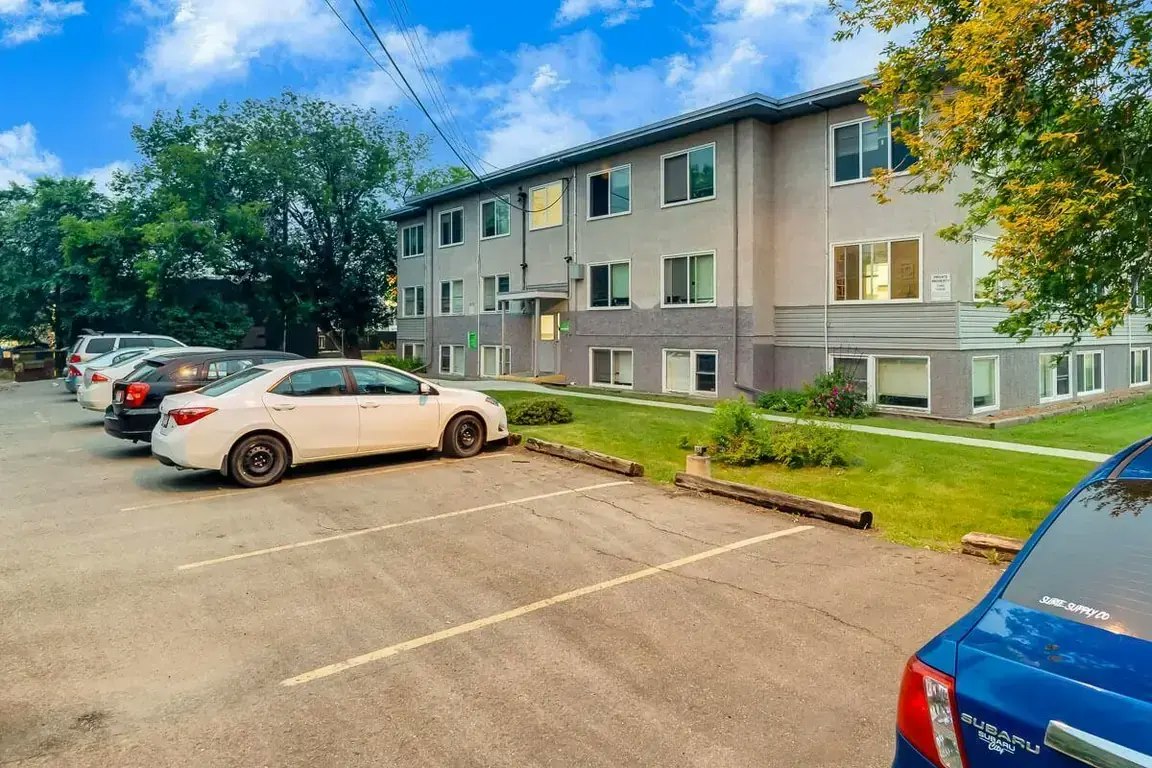 9-12607 118 Avenue NW, Edmonton, AB, T5L 2K8 - 25