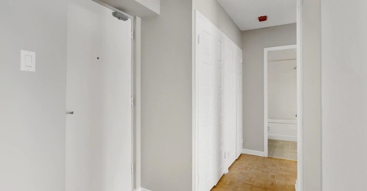 1AR-860 Canterbury Avenue, Ottawa, ON, K1G 3B2 - 3