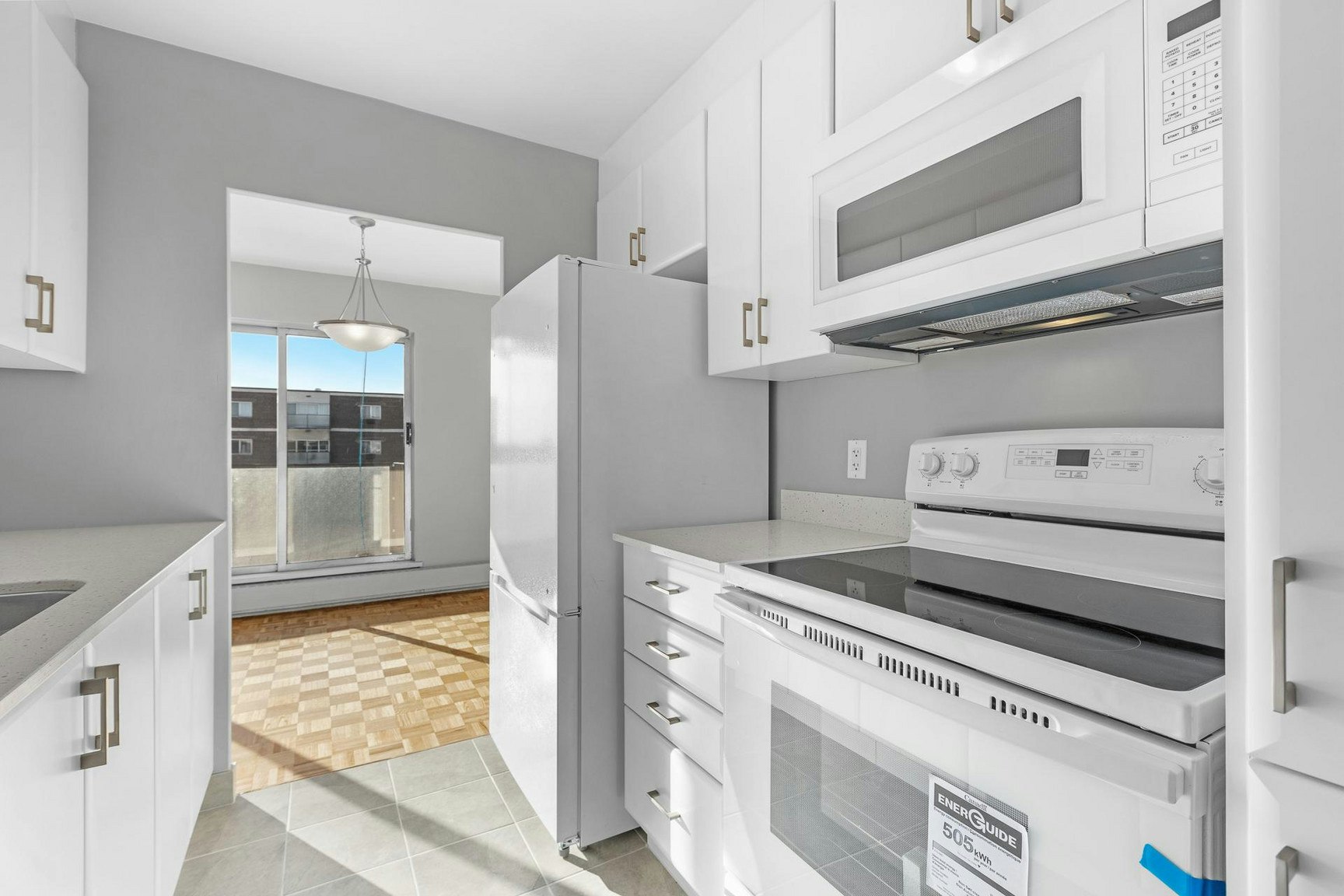 3FR-860 Canterbury Avenue, Ottawa, ON, K1G 3B2 - 2