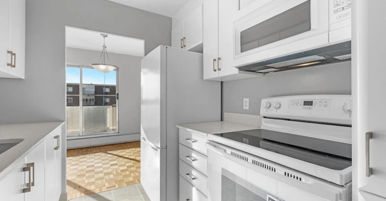 3FR-860 Canterbury Avenue, Ottawa, ON, K1G 3B2 - 2