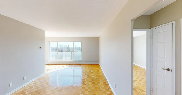 1ER-860 Canterbury Avenue, Ottawa, ON, K1G 3B2
